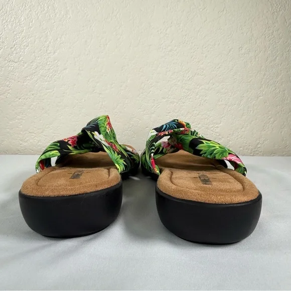 -ON HOLD- NEW Minnetonka Sarong Tropical Floral Summer Slide Sandals Size 9 WIDE - Picture 7 of 12